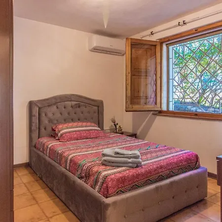 Lido Di Pittulongu With Garden & Parking! Όλμπια