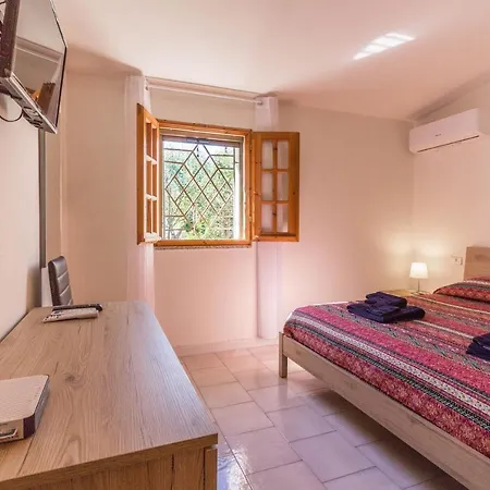 Lido Di Pittulongu With Garden & Parking! * Όλμπια