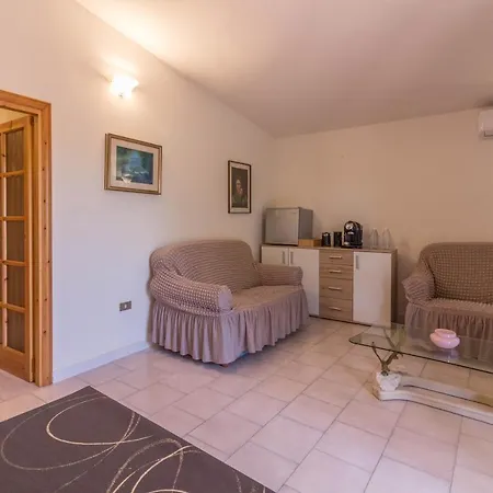 Διαμέρισμα Lido Di Pittulongu With Garden & Parking!